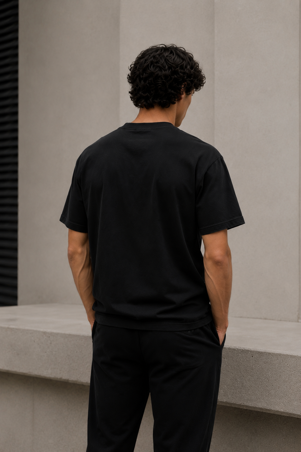 MONRELLI Essential Tee — Black